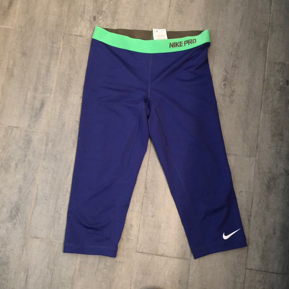 Nike Capri Leggings